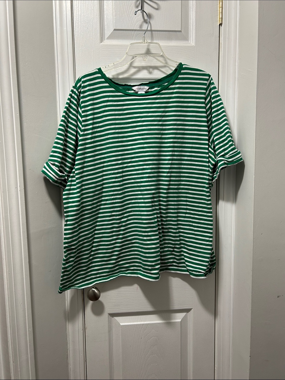 Liz Claiborne Green and White Striped Short Sleeve Top